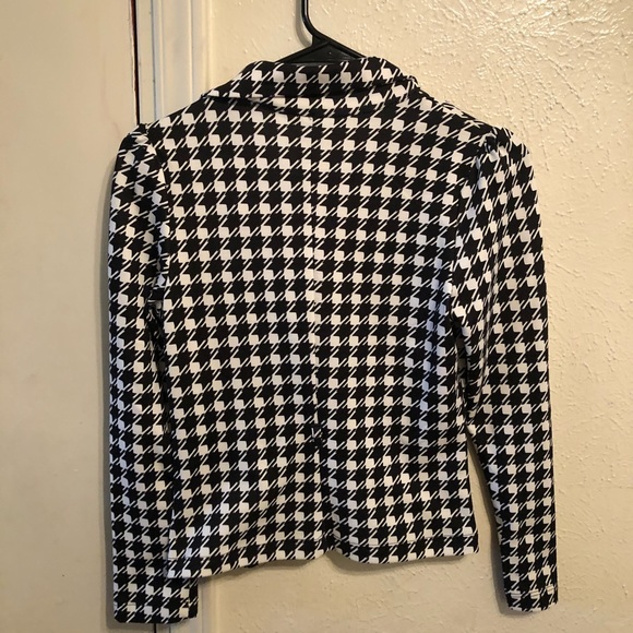 Black&White Blazer with Patterns- Size Small - Picture 3 of 3